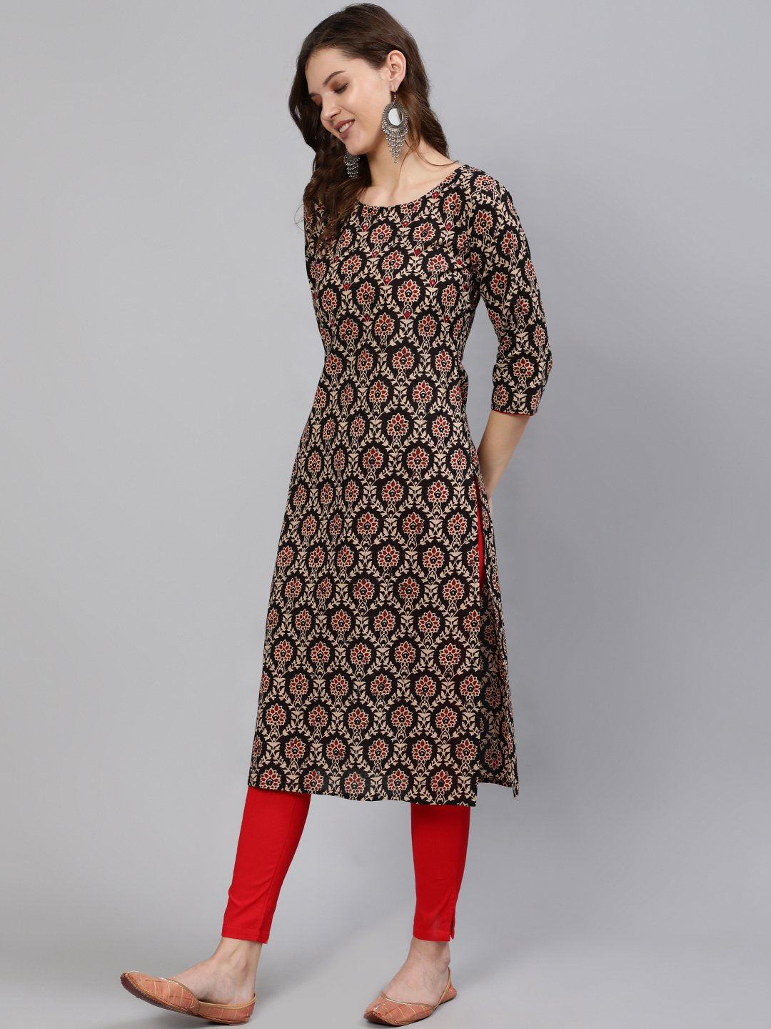 Women Black Mirror Work Printed Straight Kurta With Three Quarter Sleeves | NOZ2TOZ - Made In INDIA.