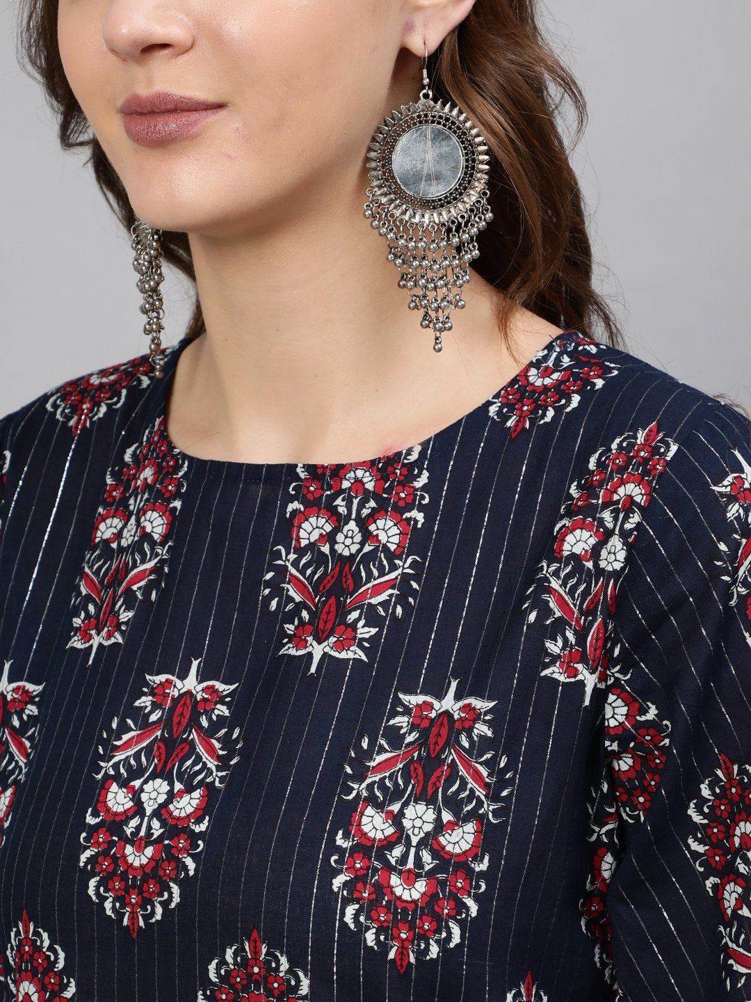 Women Navy Blue Printed Straight Kurta With Half Sleeves | NOZ2TOZ - Made In INDIA.