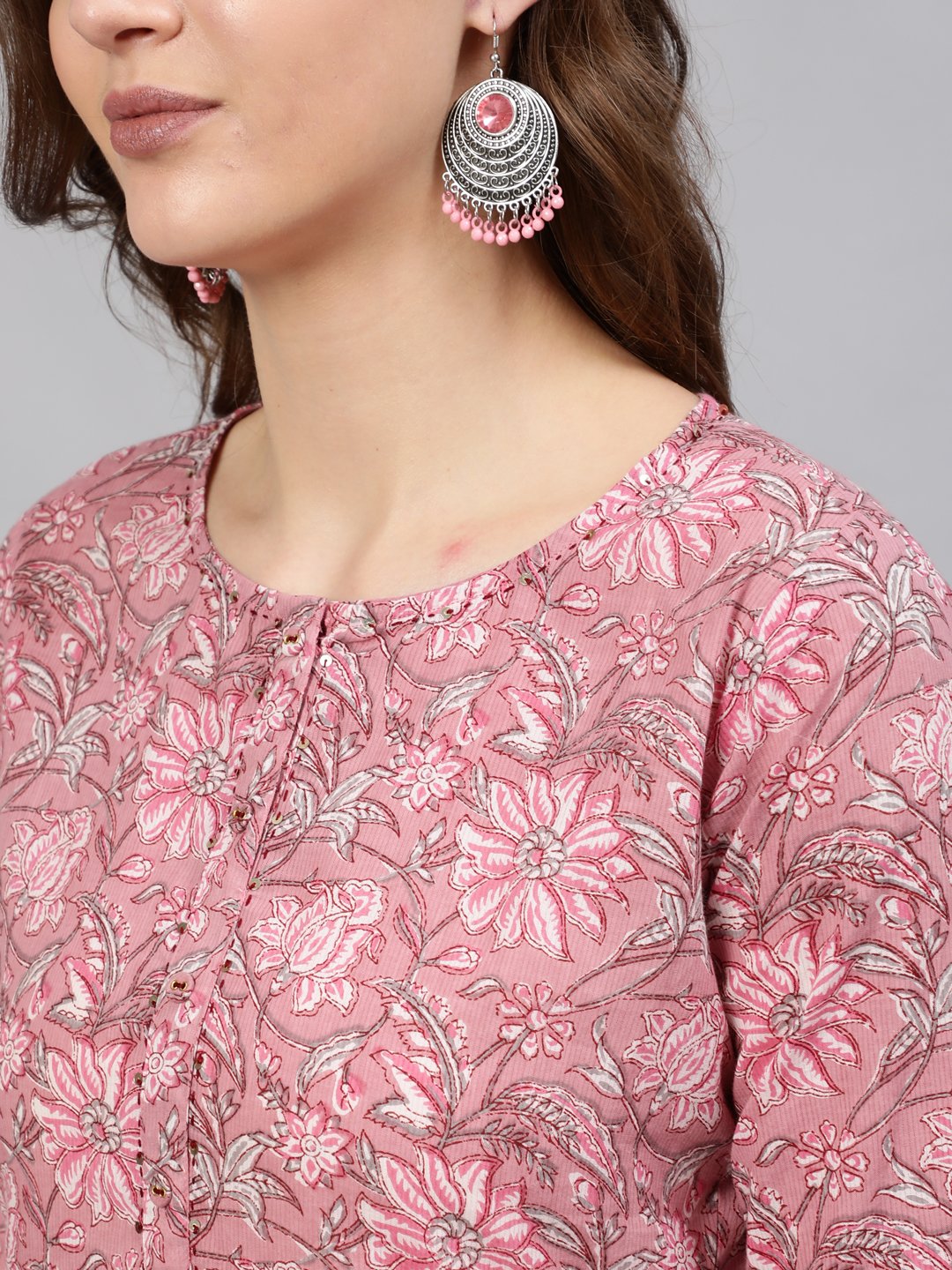 Women Pink Printed Hand Work Straight Kurta With Three Quarter Sleeves | NOZ2TOZ - Made In INDIA.