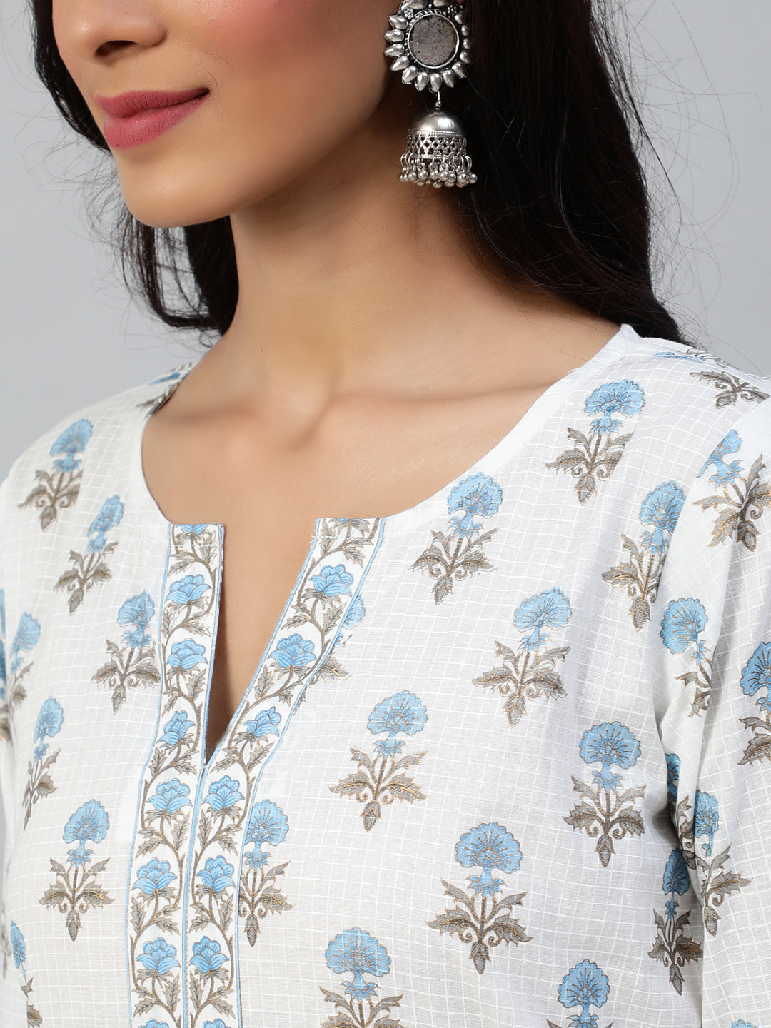 Women Off White Printed Straight Kurta With Three Quarter Sleeves | NOZ2TOZ - Made In INDIA.