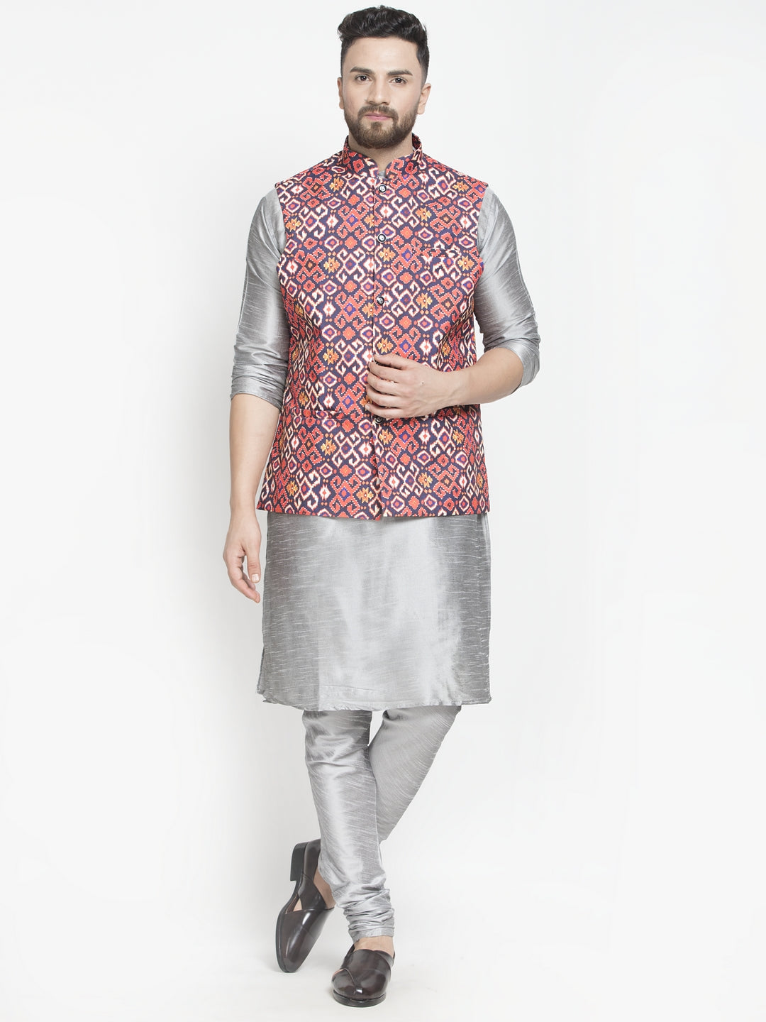 Men's Silk Blend Grey Kurta With Pyjama & Navy Blue Printed Nehru Jacket - Benstoke