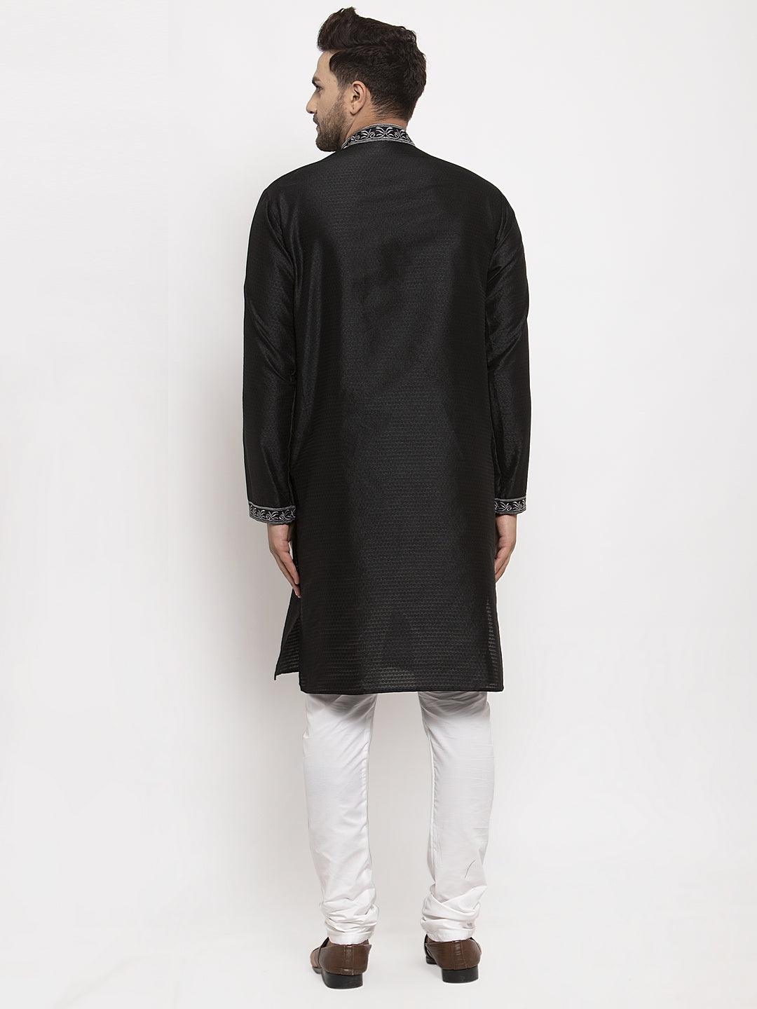 Men's Black Yoke Design Solid Kurta With White Churidaar Pyjama - Benstoke - Indiakreations