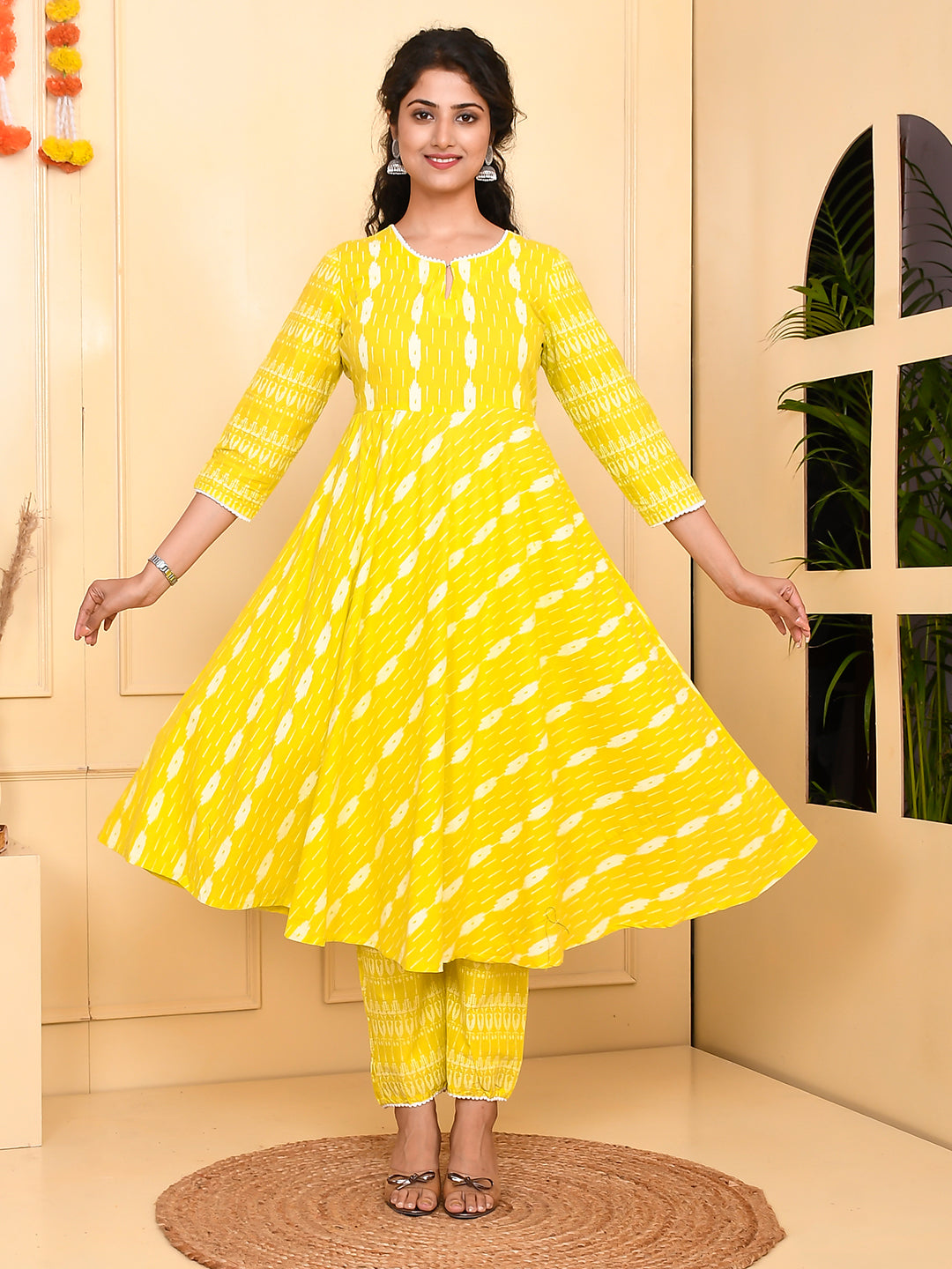 Women's Yellow Pure Cotton Kurta - Jaitpuriya Fashion