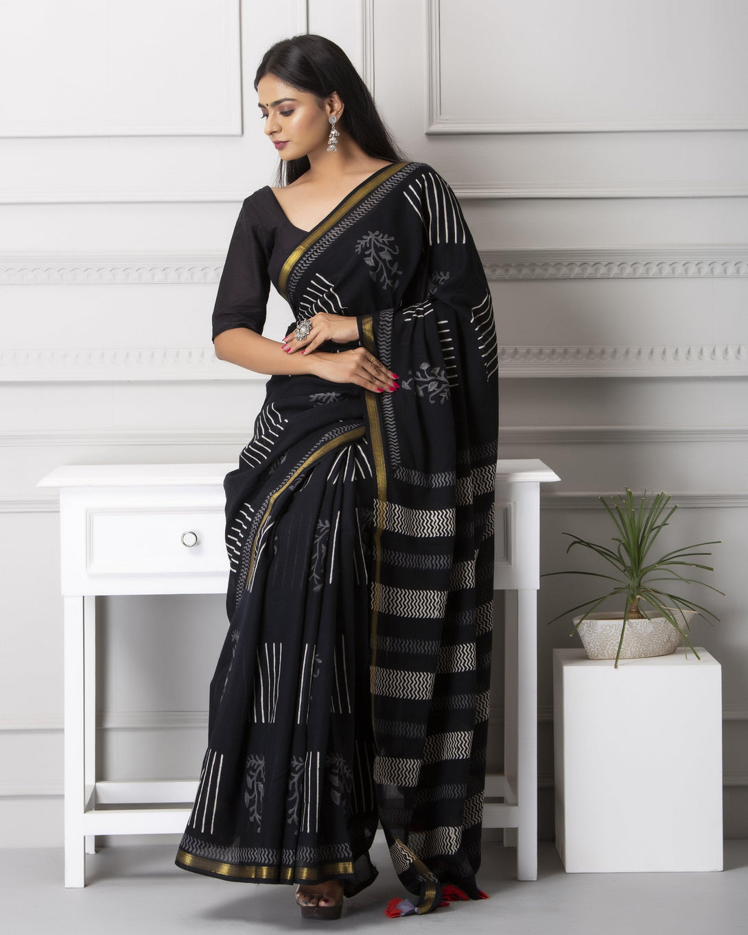 Women's Kayla Handblock Cotton Saree with Blouse - Baisacrafts - Indiakreations