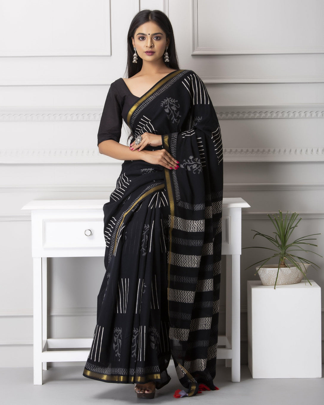 Women's Kayla Handblock Cotton Saree with Blouse - Baisacrafts - Indiakreations