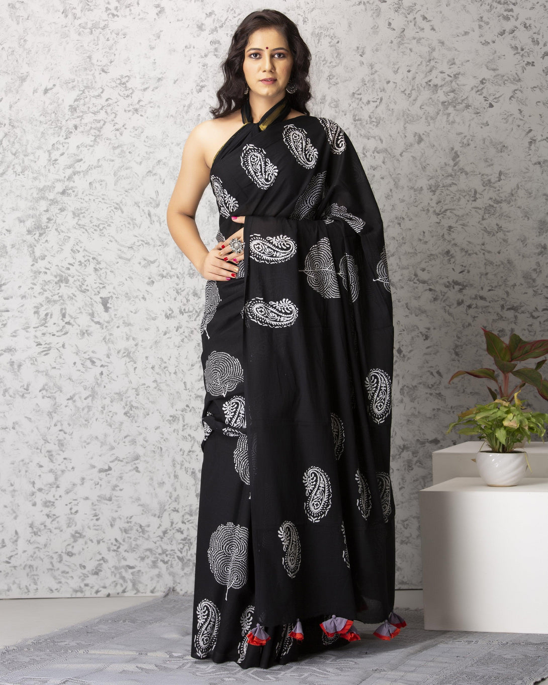 Women's Zoe Handblock Cotton Saree with Blouse - Baisacrafts - Indiakreations