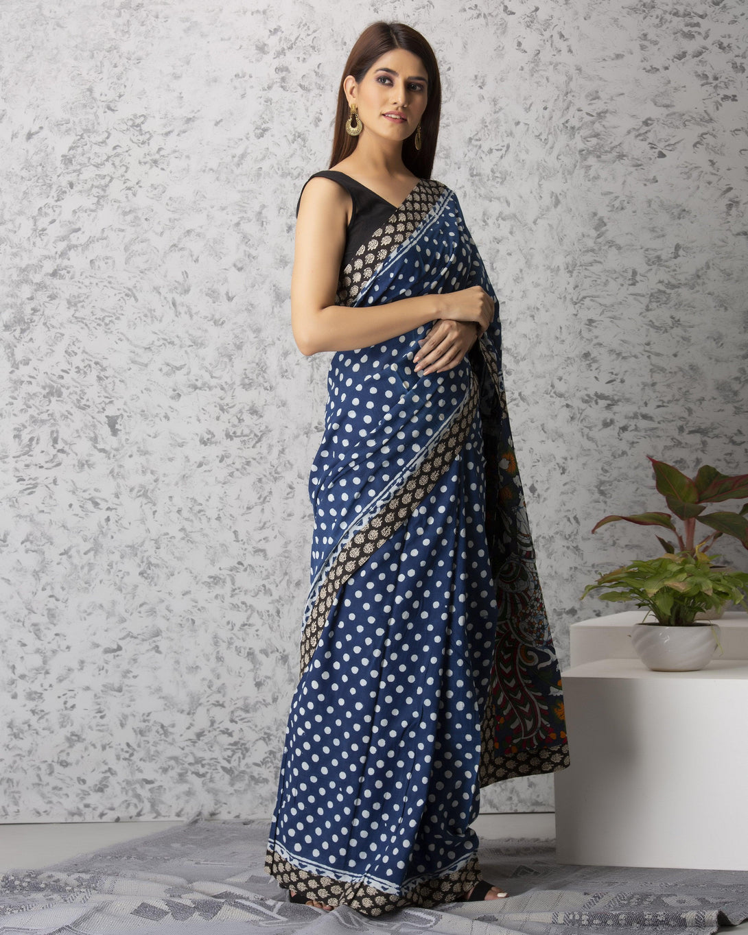 Women's Lucy Handblock Cotton Saree with Blouse - Baisacrafts - Indiakreations