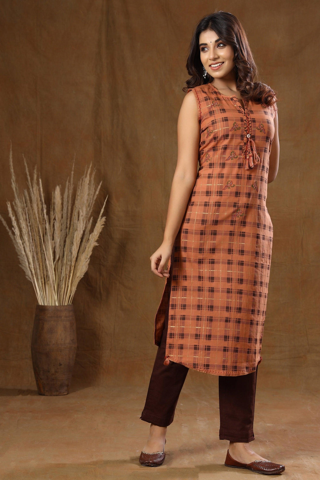 Women's Brown Sleeveless Printed Kurta Pant Set - KAAJH - Indiakreations