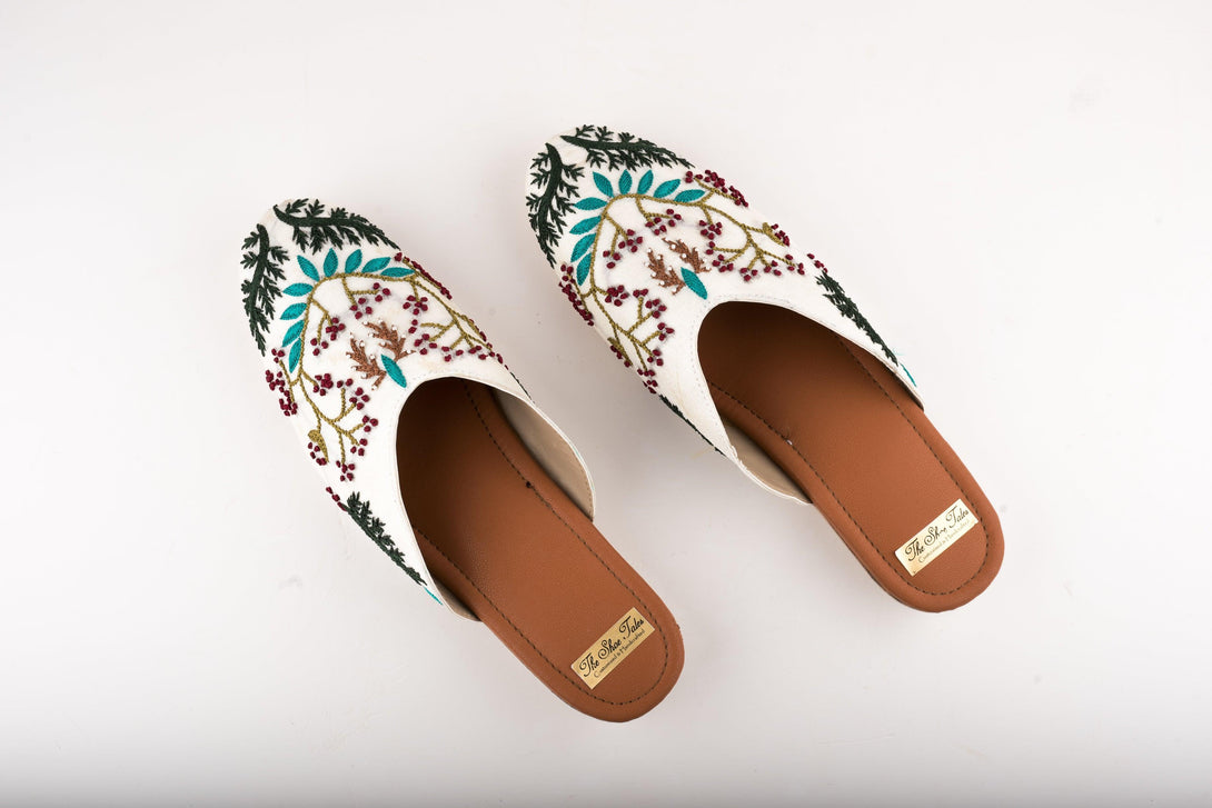 Women's Off White Mules With Embroidery - The Shoe Tales - Indiakreations