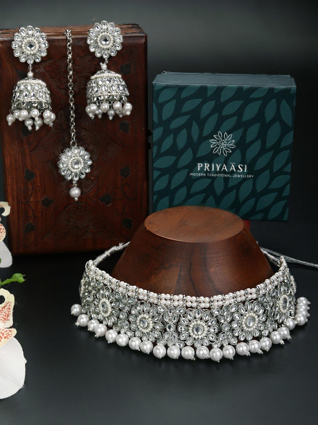 Women's Kundan Beads Pearls Silver Plated Floral Choker Set with MaangTikka - Priyaasi - Indiakreations