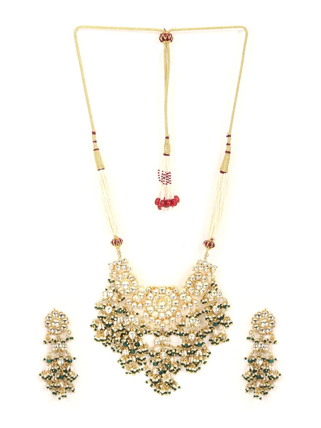 Women's Chunky Tale - Pachi Kundan White Beads Gold Plated Jewellery Set - Priyaasi - Indiakreations