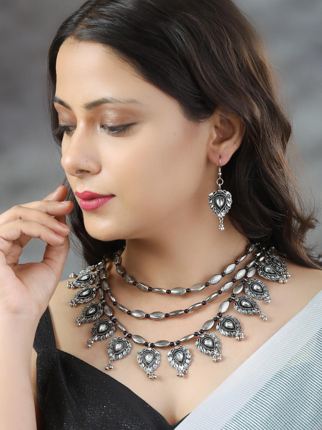 Women's Kundan Stones Studded Silver Plated Jewellery Set - Priyaasi - Indiakreations