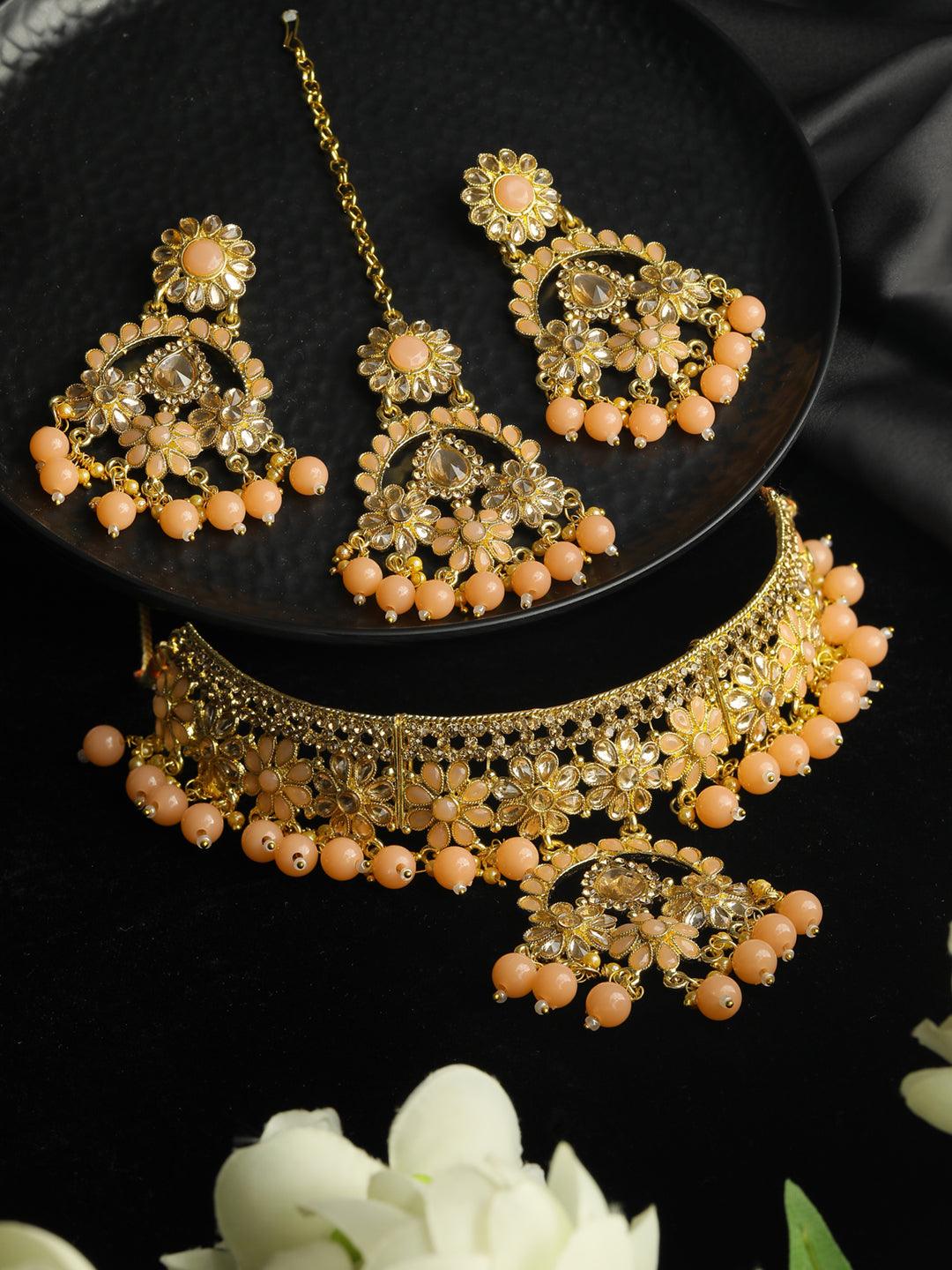 Women's Peach Kundan Gold Plated Floral Choker Set with MaangTikka - Priyaasi - Indiakreations