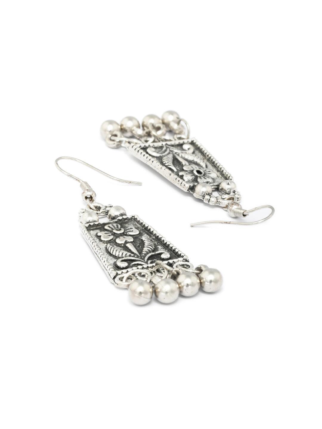 Women's Tribal Oxidised Silver Floral Jewellery Set- Priyaasi - Indiakreations