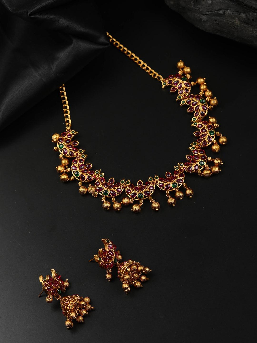 Women's Kemp Stones Pearls Gold Plated Crescent Jewellery Set - Priyaasi - Indiakreations