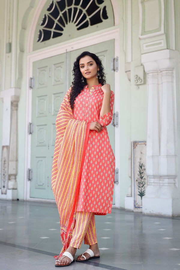 Women's Peach Color Floral Print Straight Salwar Suit Set - Pheeta