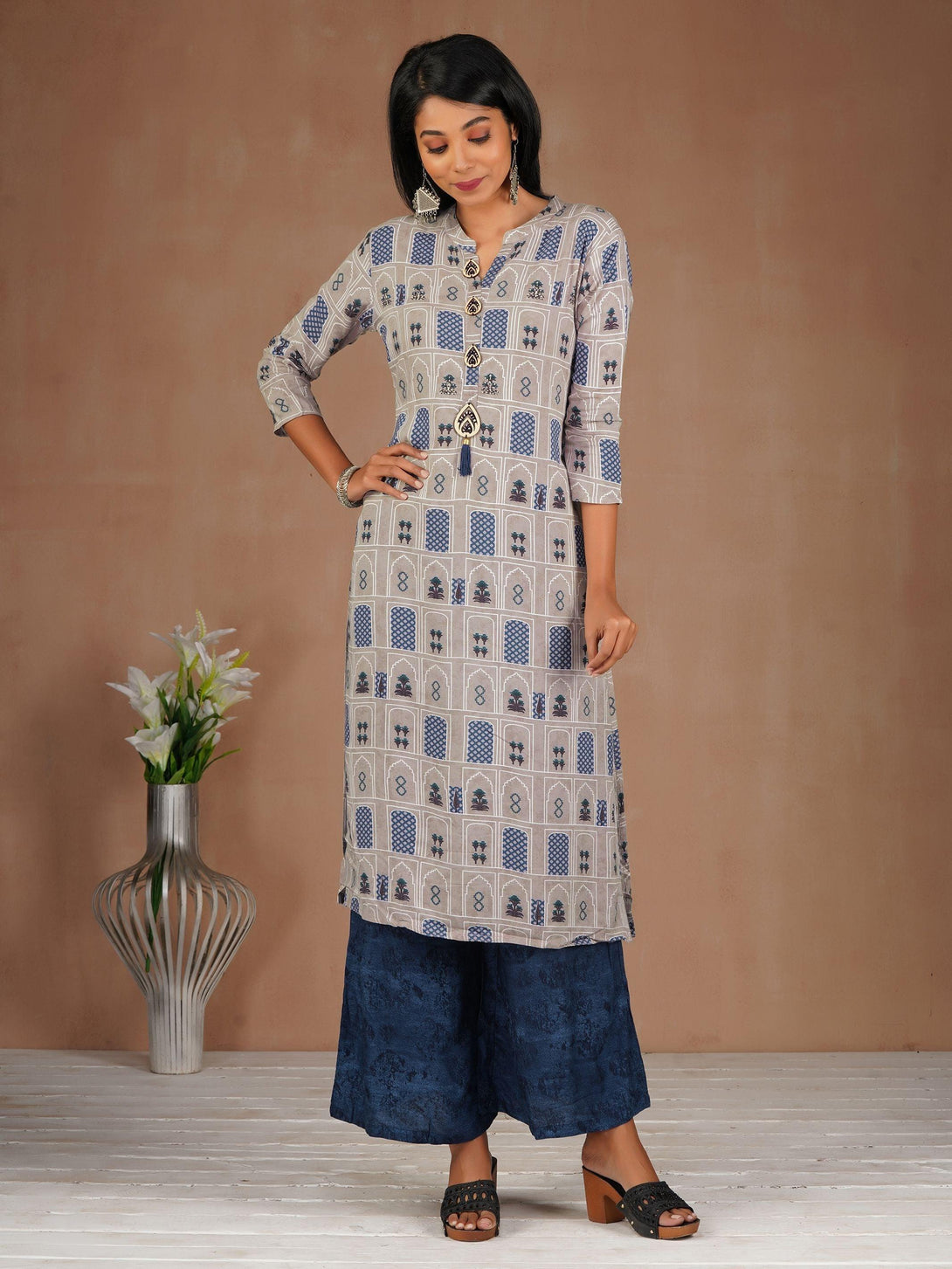 Monument & Checkered Printed Kurti & Palazzo Set - Indiakreations