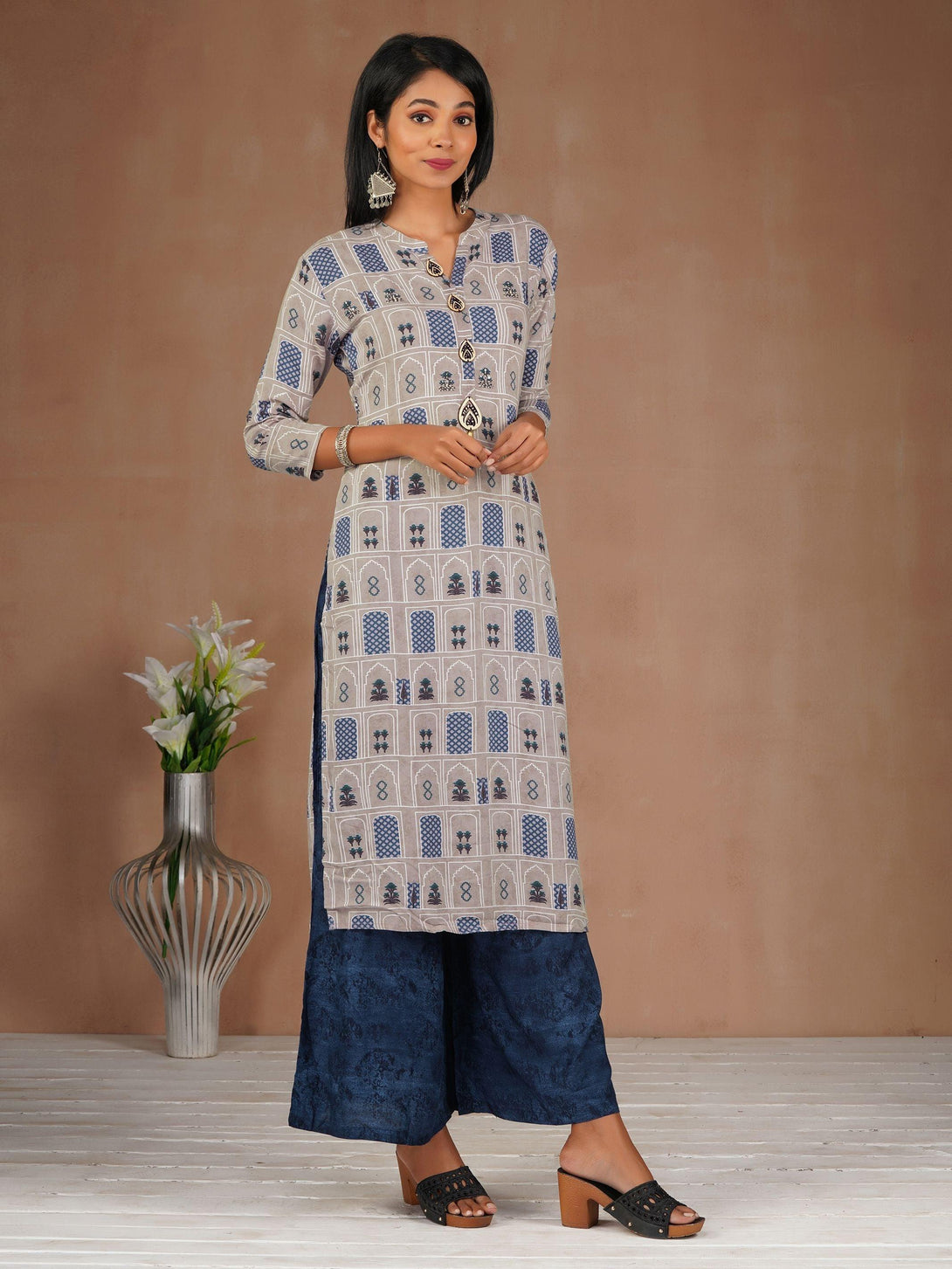 Monument & Checkered Printed Kurti & Palazzo Set - Indiakreations