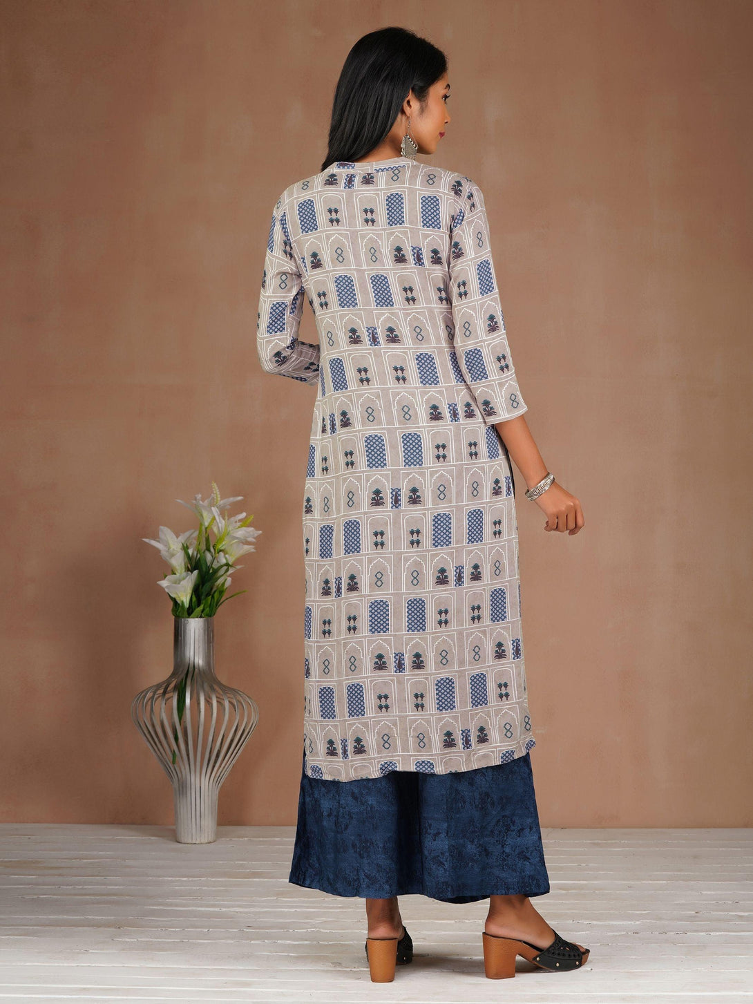 Monument & Checkered Printed Kurti & Palazzo Set - Indiakreations