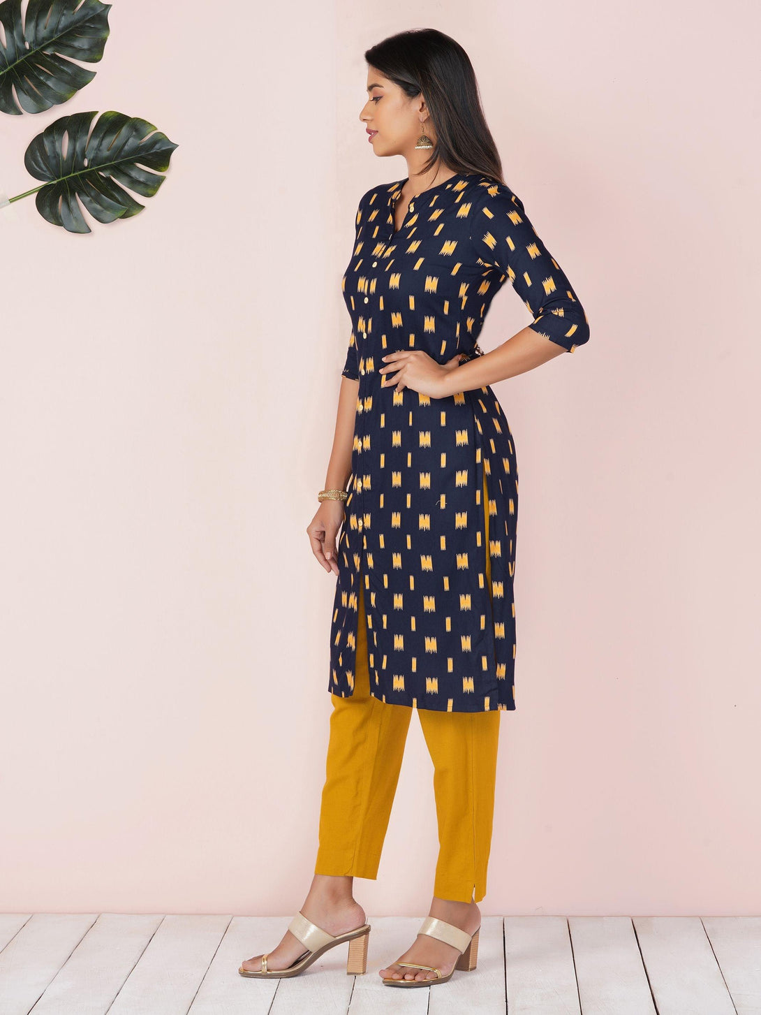 Repeat Quirky Motif Kurta - Indiakreations