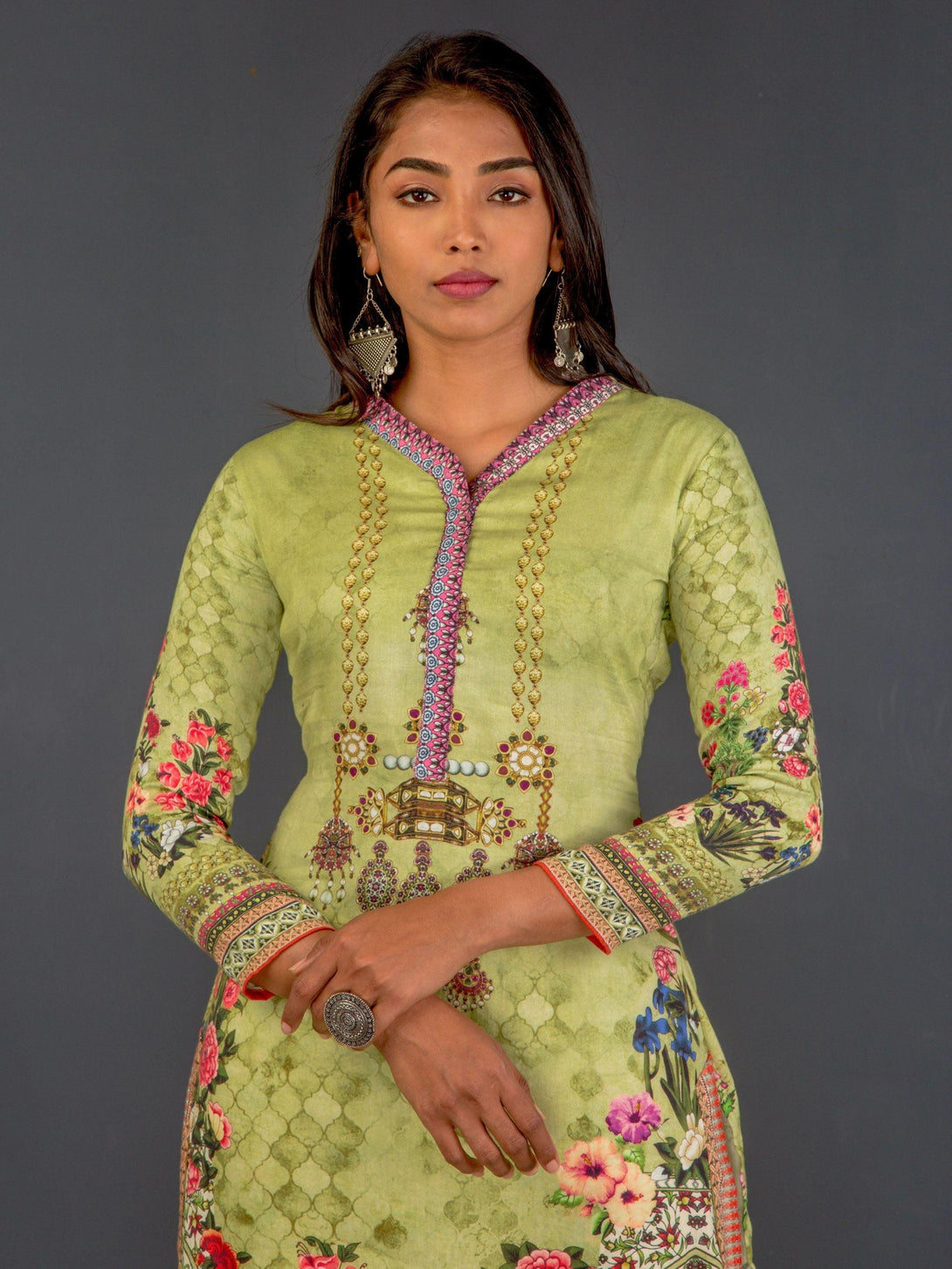 Floral Printed Kurti With Digital Print Neckline - Indiakreations