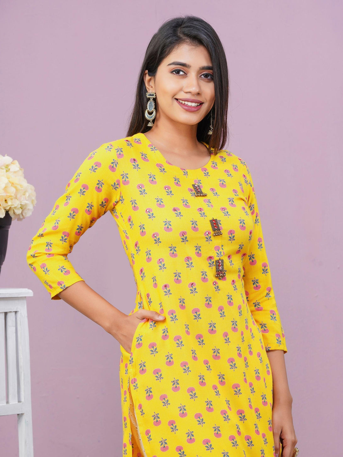 Floral Printed & Ghungroo Brooches Kurti - Indiakreations