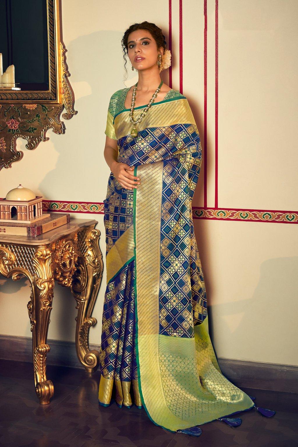 Women's Patola Silk Woven Work Traditional Tassle saree - Sangam Prints - Indiakreations