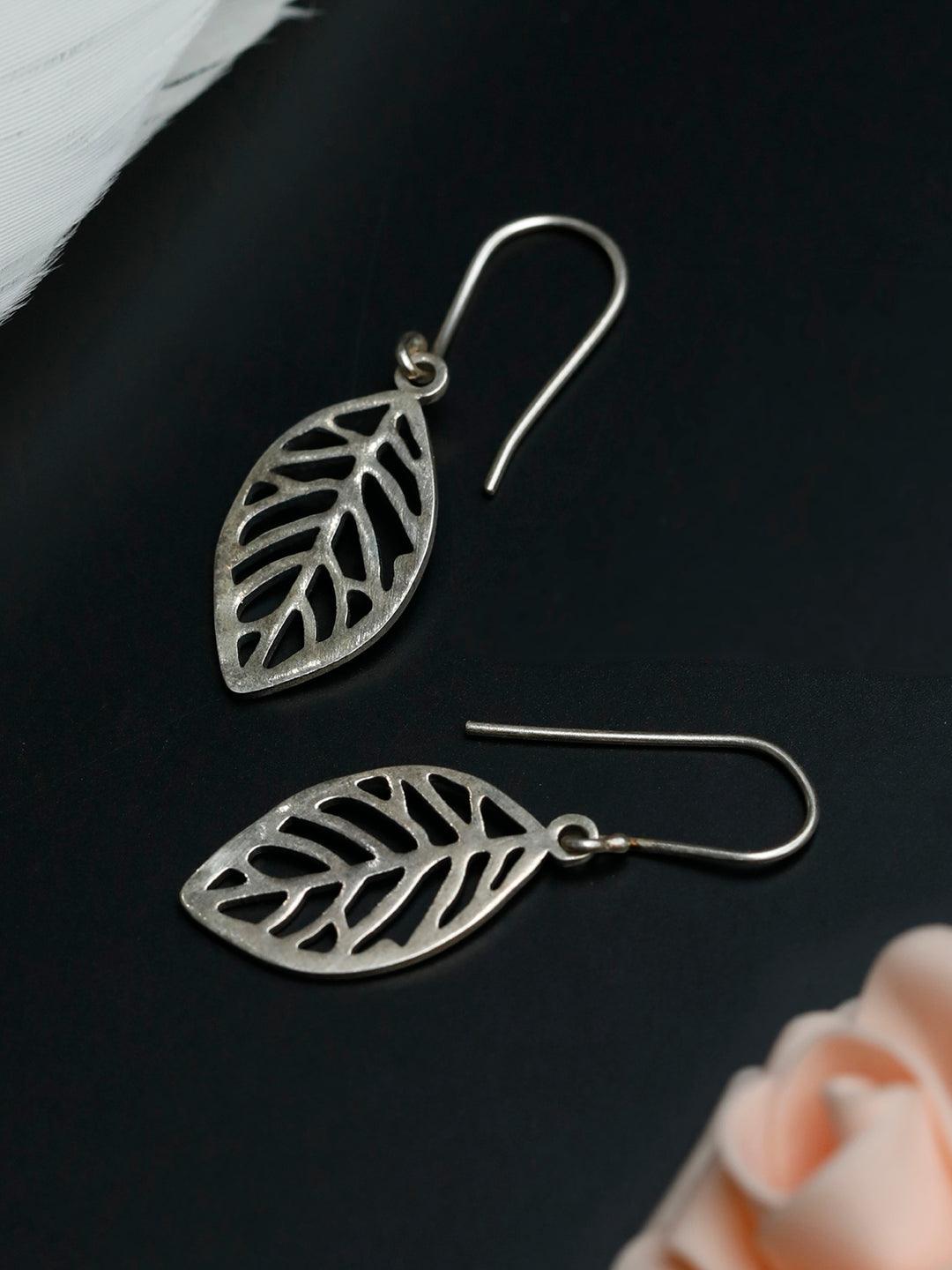 Women's Sterling Silver Single Leaf Earrings - Priyaasi - Indiakreations