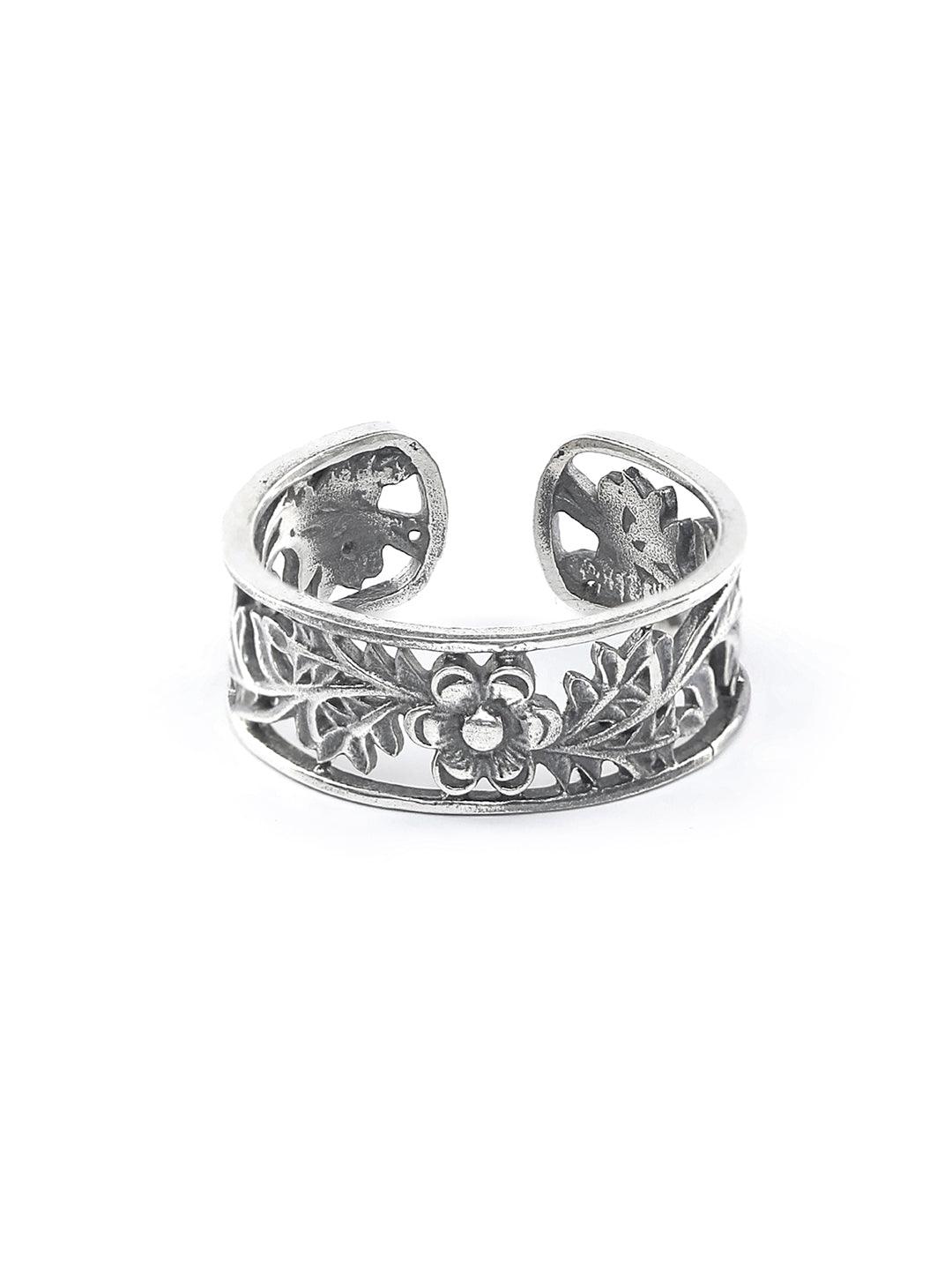 Women's Oxidised Silver Floral Boho Thumb Ring- Priyaasi - Indiakreations