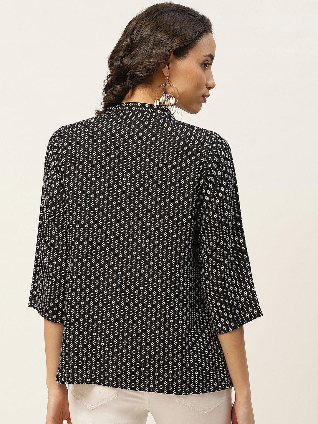 Women's Black & White Printed Pleated Top - SASSAFRAS - Indiakreations