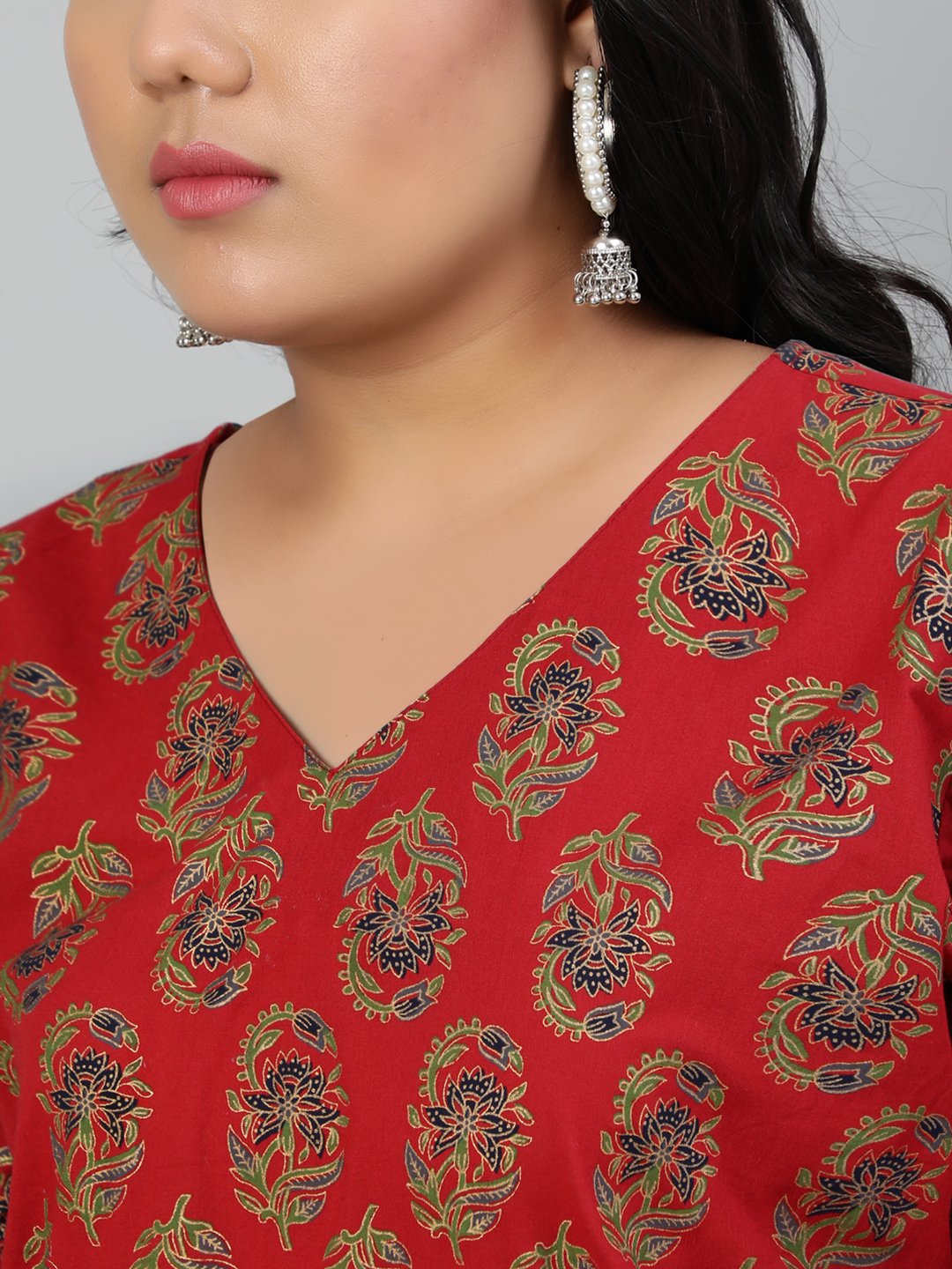 Women Red Ethnic Motifs Printed Regular Straight Kurta | NOZ2TOZ - Made In INDIA.