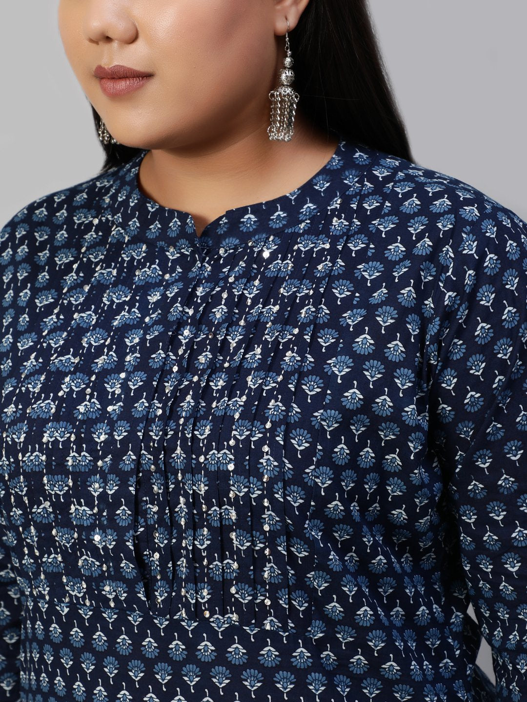 Women Blue Hand Work Printed Straight Kurta With Three Quarter Sleeves | NOZ2TOZ - Made In INDIA.