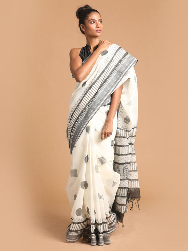 Women's Printed Pure Cotton Saree In Black - Indethnic - Indiakreations