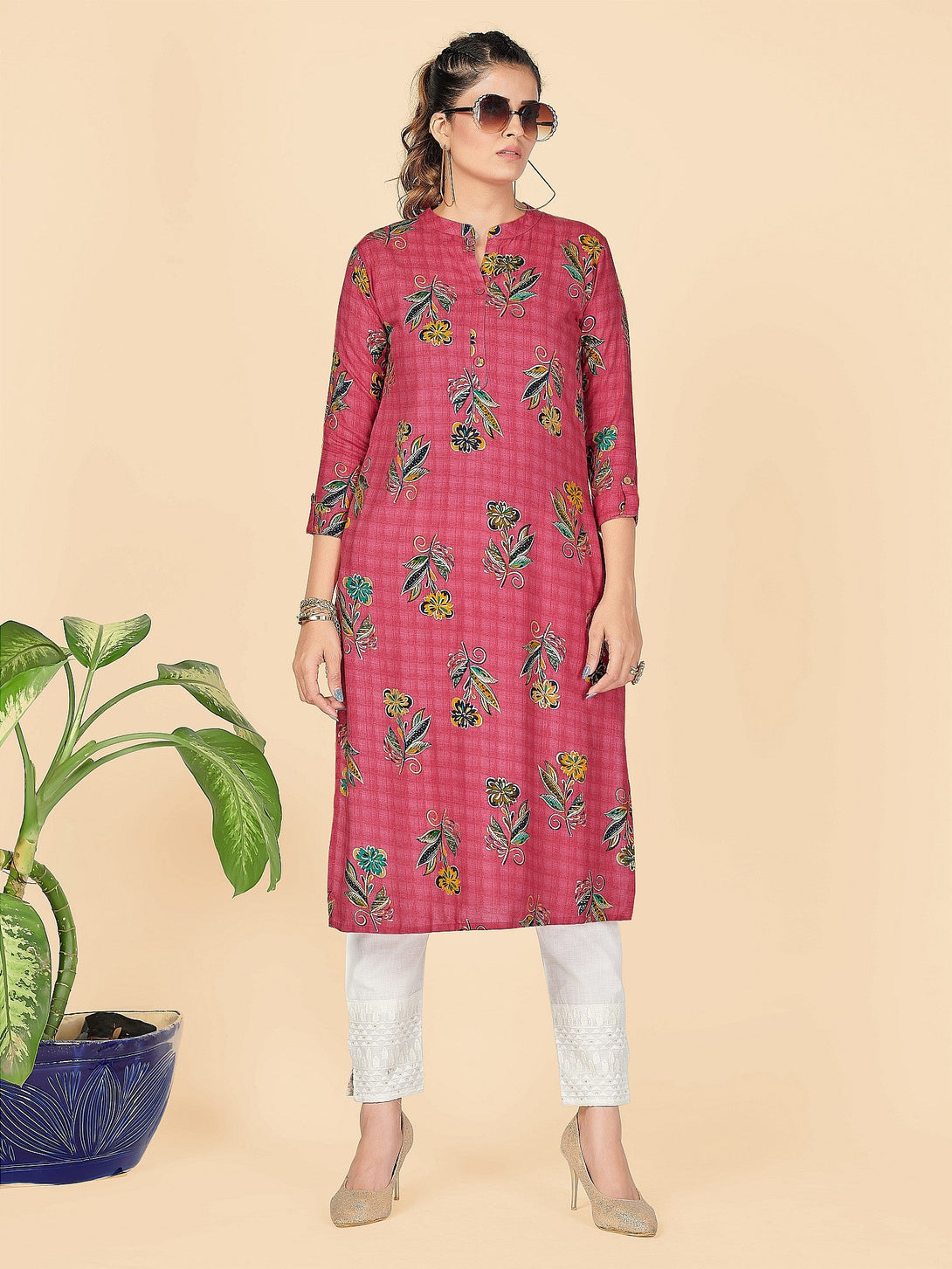 Women's Foil Print Straight Rayon Pink Stitched Kurta - Vbuyz