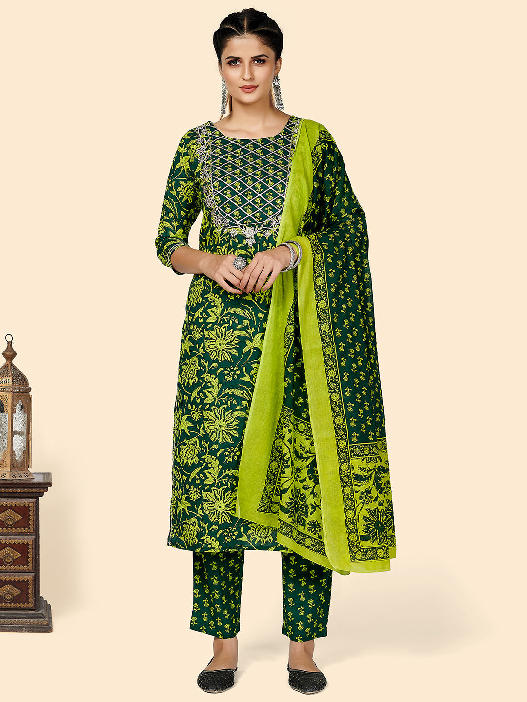 Women's Green Kurta & Pant With Dupatta By Vbuyz- (3Pcs Set)