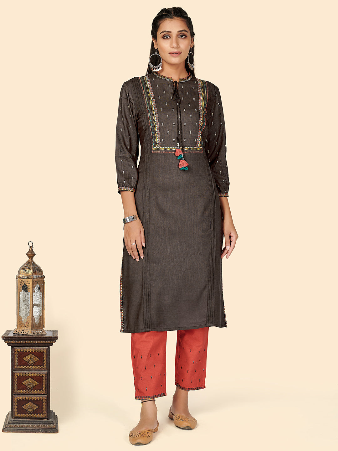 Women's Grey Embroidered Kurta With Pant Set By Vbuyz- (2Pcs Set)