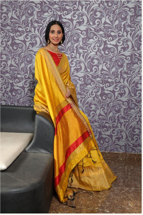 Women's Yellow Raw Silk Zari Woven Saree With Blouse - Vishnu Weaves