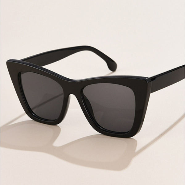 Black Gray Large Frame Cat Eye Sunglasses