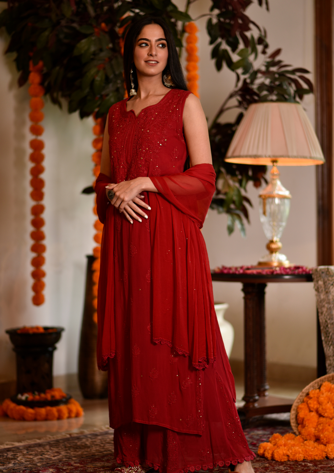 Sultana Georgette Sleeveless Straight Kurta Set in Red colour