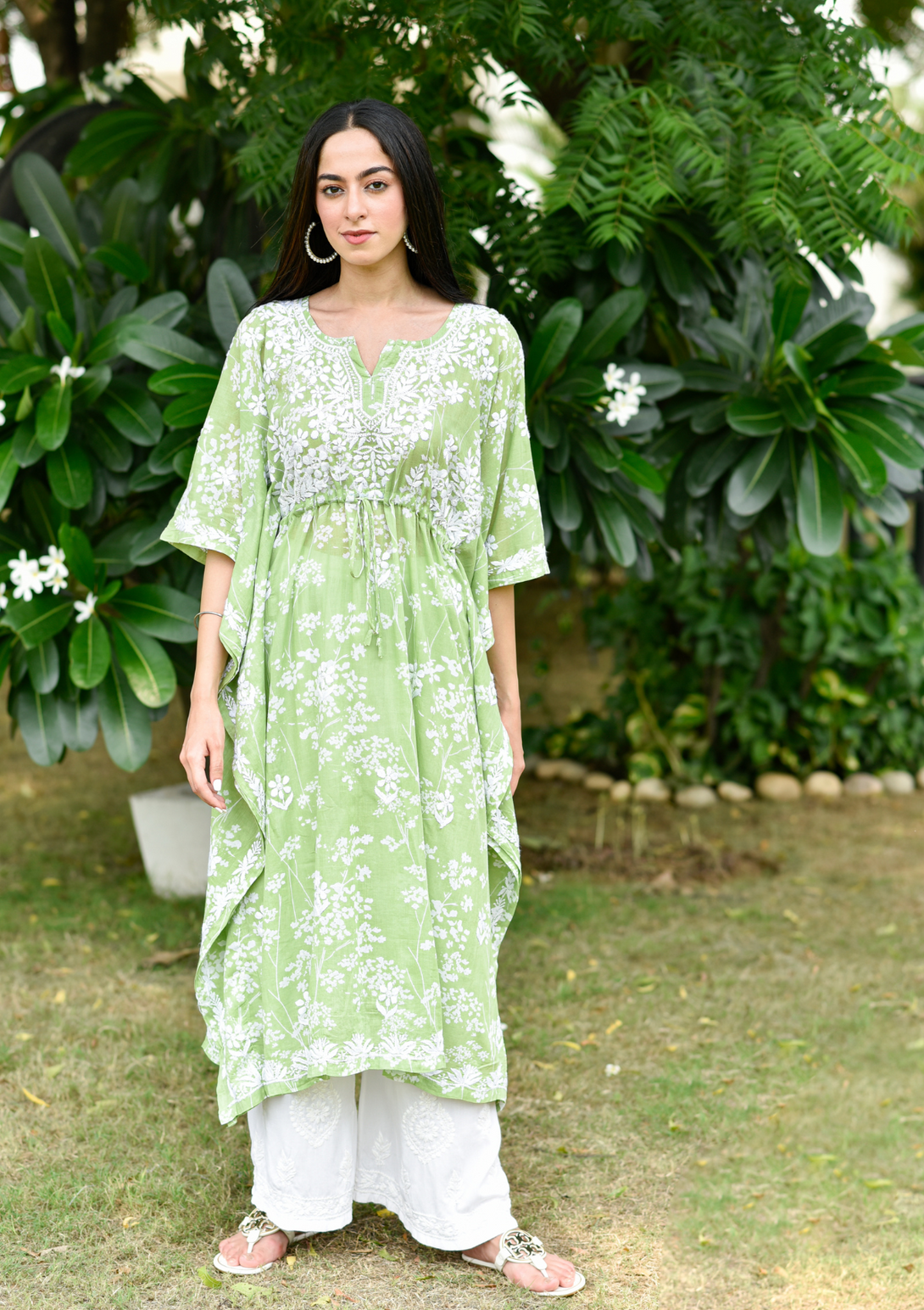 Zainab Mulmul Long Kaftan in Green colour