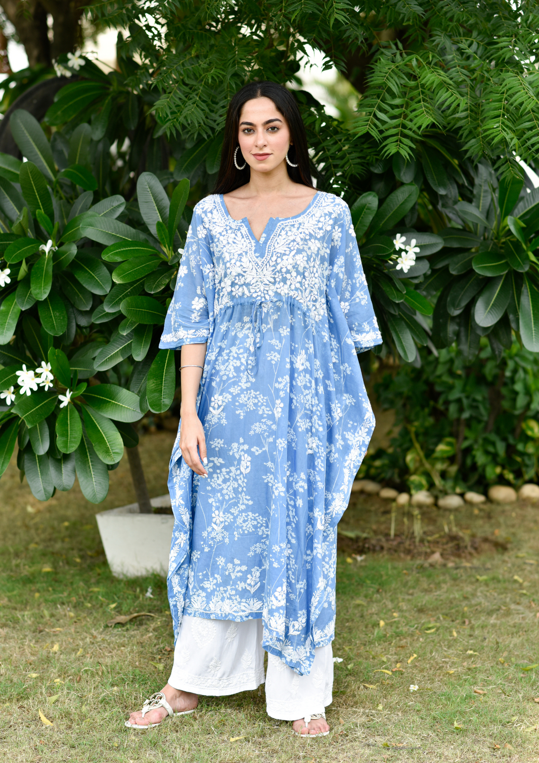 Zainab Mulmul Long Kaftan in Blue colour