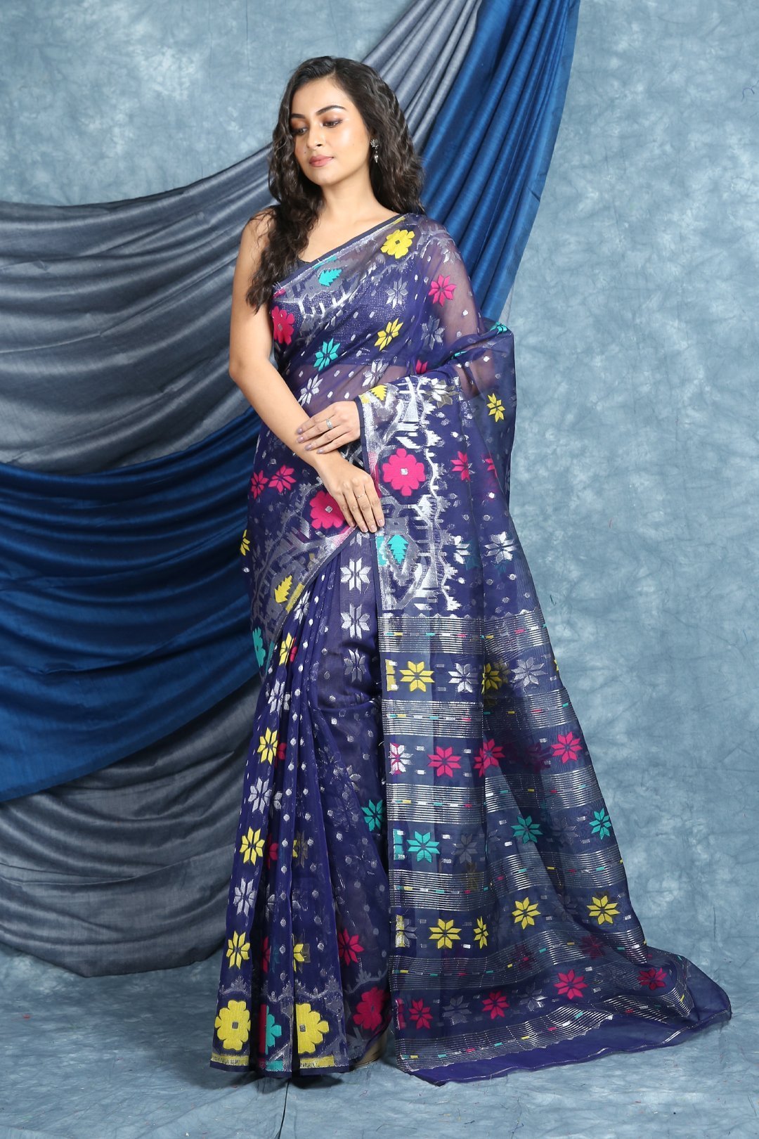 Women's Allover Floral Weaving Jamdani Saree - Arhi