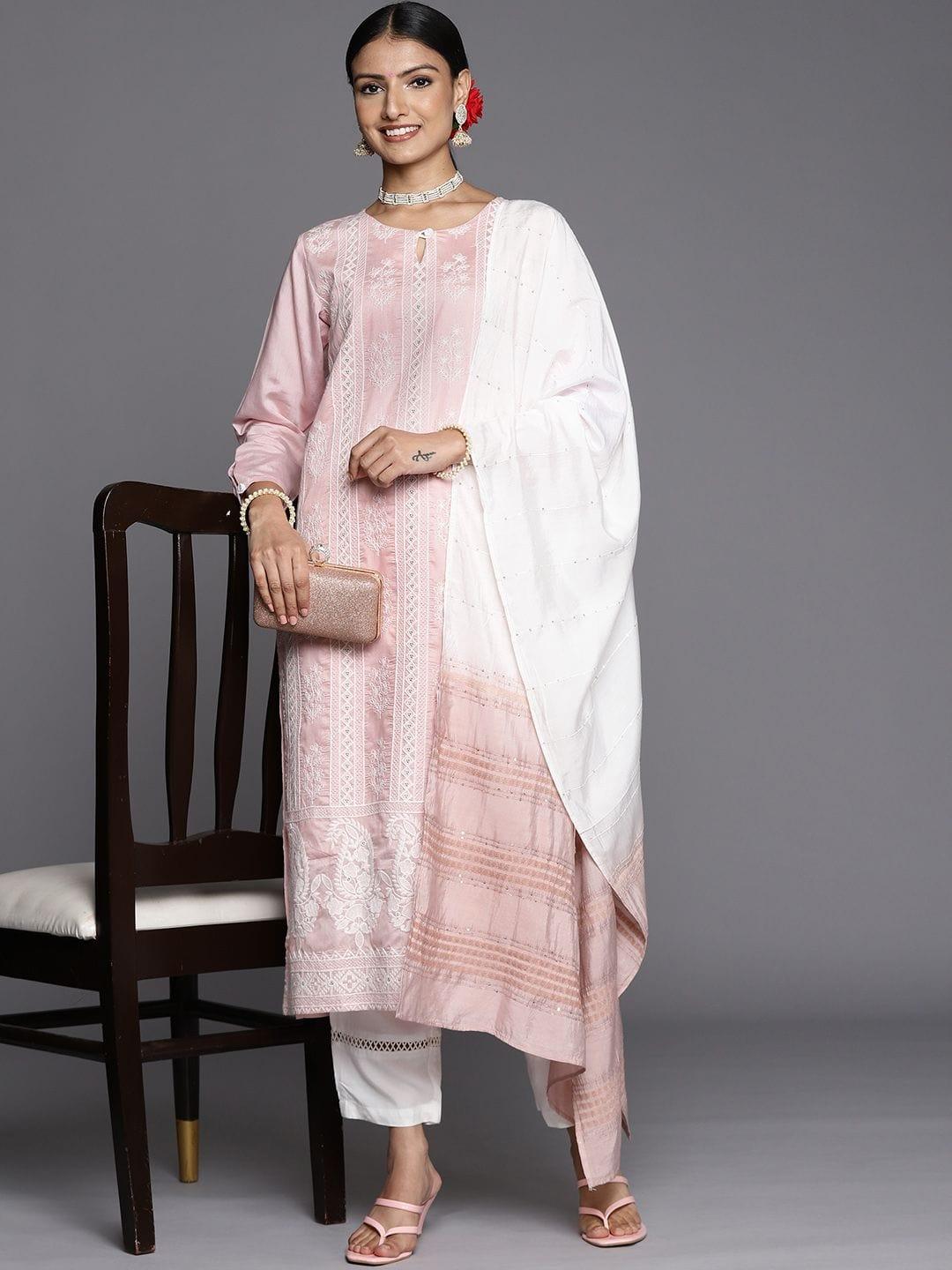 Varanga peach and white thread embroidered chanderi kurta paired with straight pant and ombre dupatta - Indiakreations