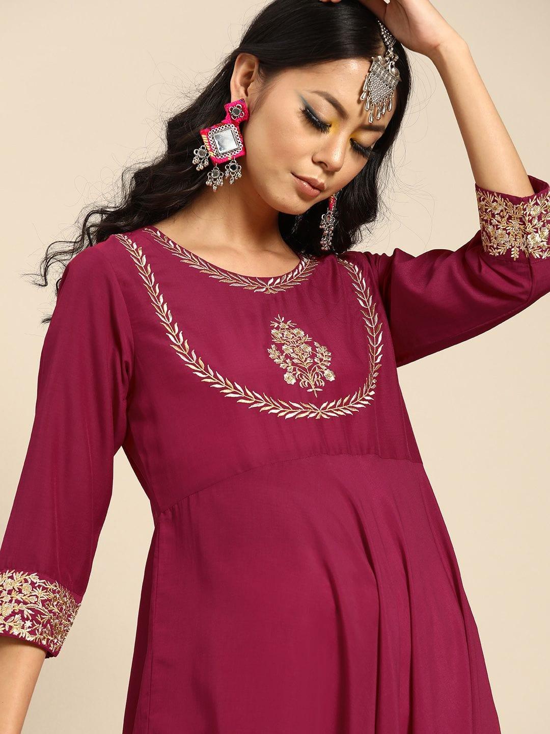 Women Magenta Embroidered Round Neck Kurta - Indiakreations