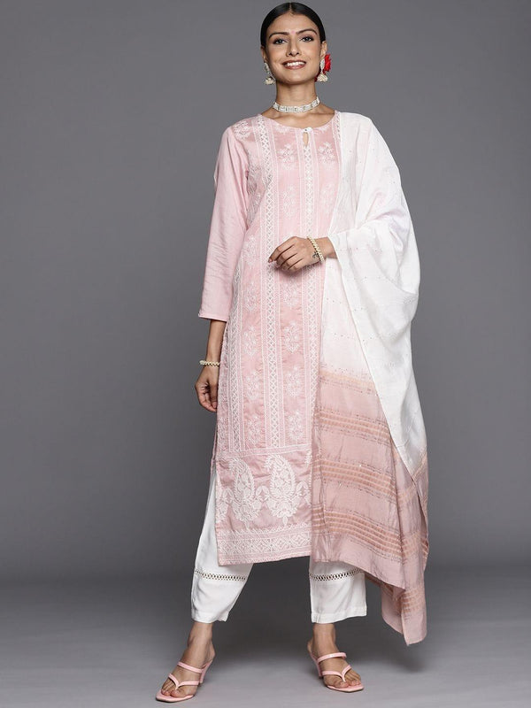 Varanga peach and white thread embroidered chanderi kurta paired with straight pant and ombre dupatta - Indiakreations