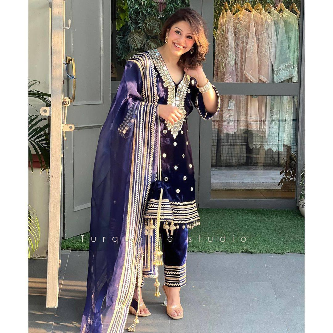 Violet Velvet Embroidery Salwar Suit with Dupatta - Indiakreations