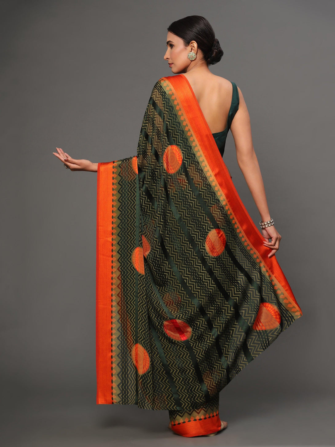 Women's Green Color Beautiful Ethnic Wear Printed Saree - AAISHREE - Indiakreations