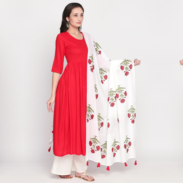 Red Solid Kurta And Printed Palazzo Set