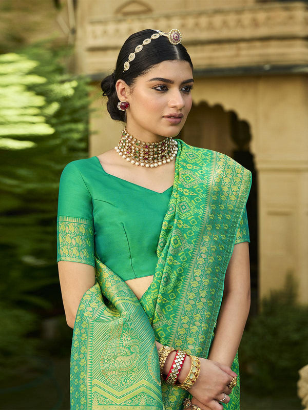 Women's Green Jacquard Woven Design Saree With Blouse Piece - Odette