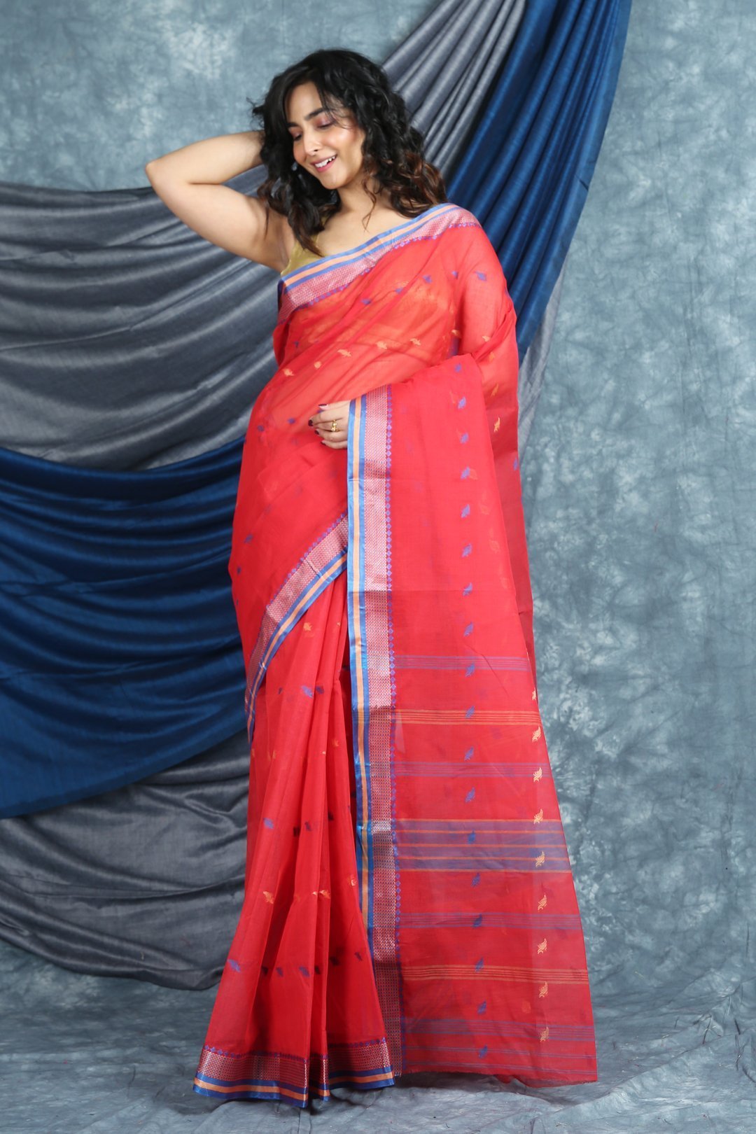 Women's Handwoven Cotton Tant Saree - Arhi